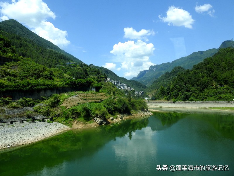 流连于山水之间超然物外,彭水是个好地方山青水秀