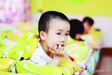 不肯午睡的幼儿如何管理,一招解决幼儿不睡午觉