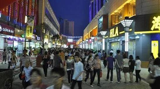 万达广场配套，8000块叠墅卖飞起！湘江边，4号线正地铁