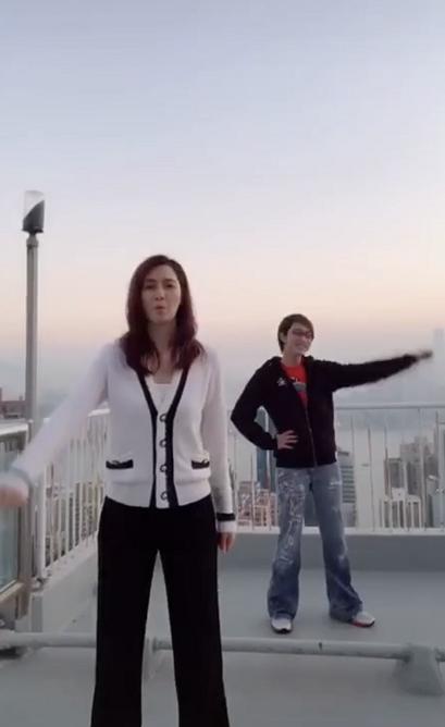 48岁洪欣复出后有点憔悴,48岁洪欣最惊艳的图片