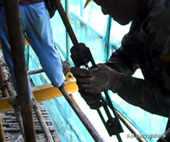 花篮式悬挑架施工标准要求图片,花篮式悬挑架最大悬挑长度