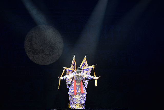 十四万人齐解甲，宁无一个是男儿：由“九一八”事变看蒋介石