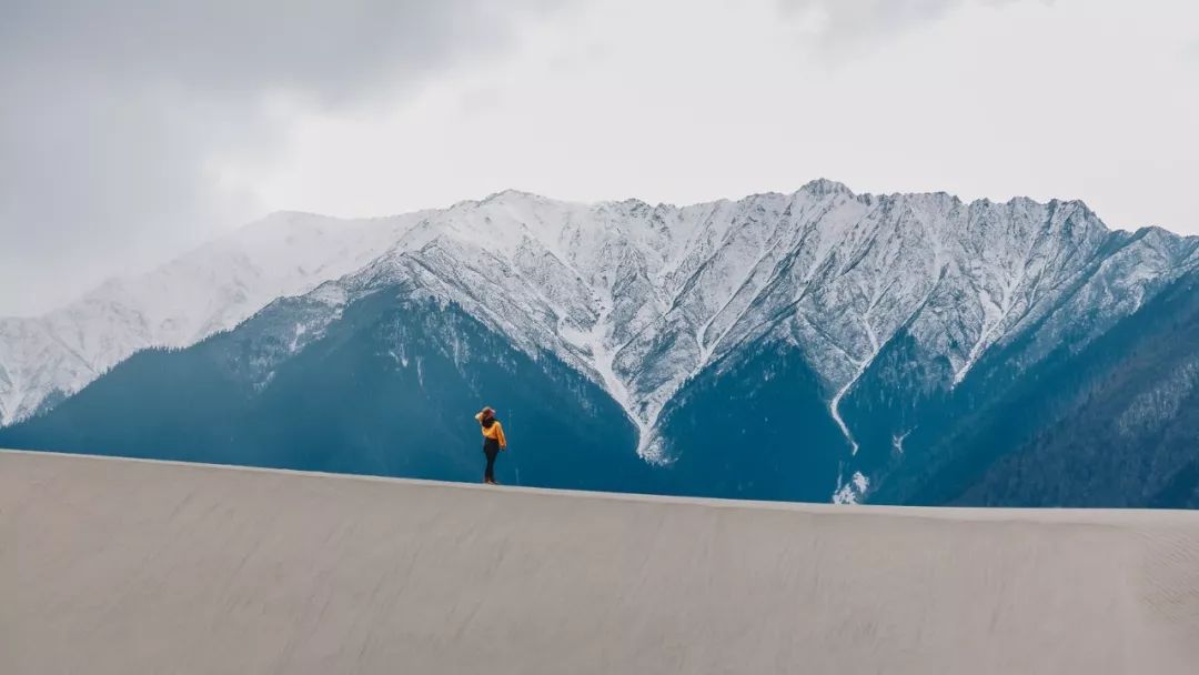 魔幻城市旅游景观,魔幻山城旅游感受
