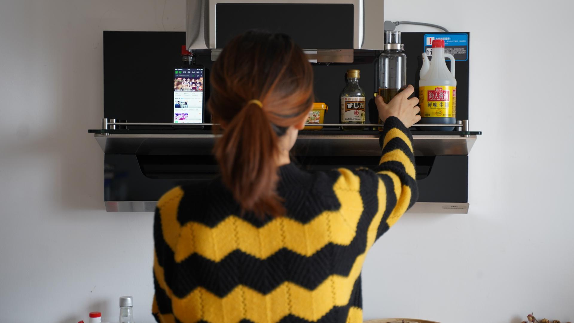 隐藏式油烟机和普通对比,封闭式油烟机好吗