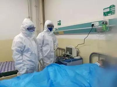 抗击疫情践初心党员先行担使命,抗击疫情万众一心坚守防疫一线