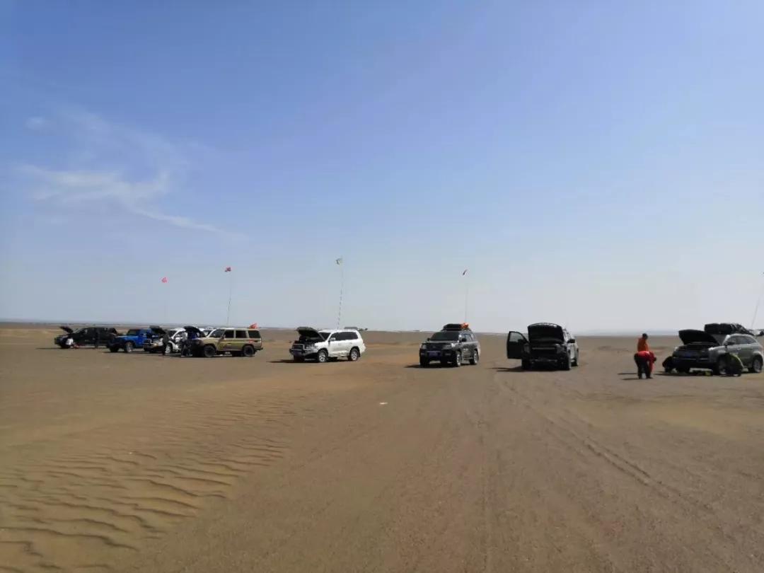 2018酷路泽4.0最顶配,2022年酷路泽4.6顶配