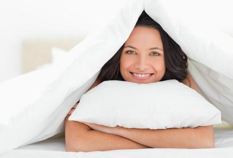 睡觉不用枕头对颈椎病有好处吗,睡觉不用枕头对腰椎有好处吗