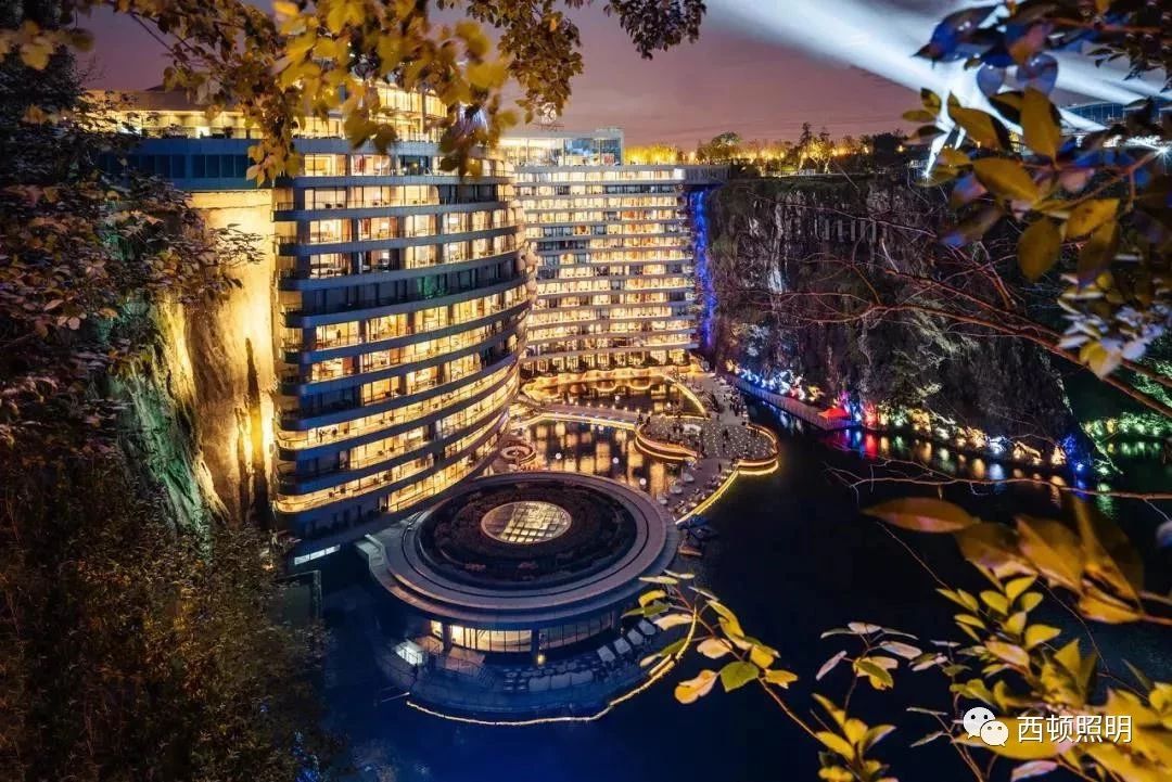 西顿灯光案例-生前必去20家酒店之-上海佘山世茂洲际酒店（深坑）