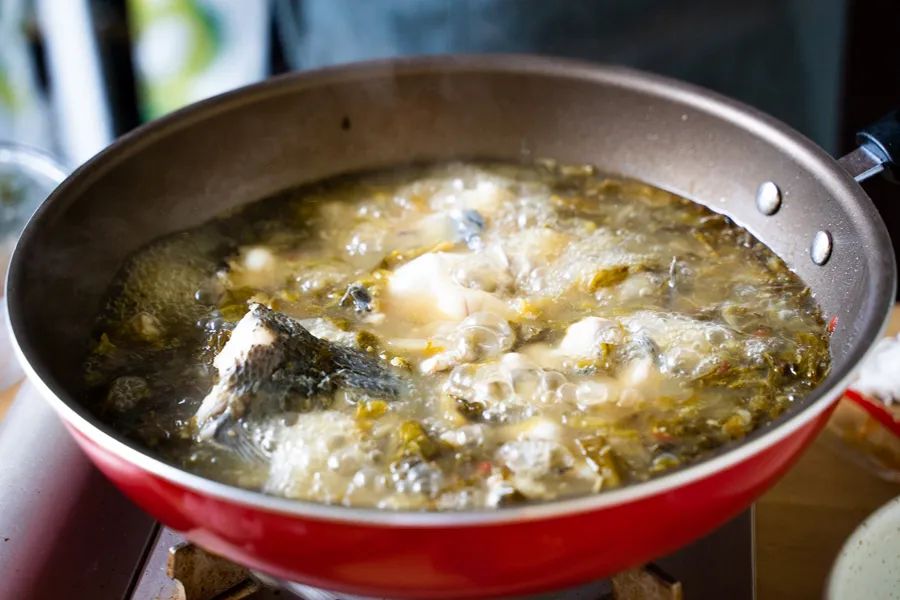 被薇娅直播间榨干零食预算后，写出了这篇测评报告（上）