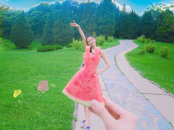 高圆圆产后露肩衫,高圆圆产后复出首封小露香肩