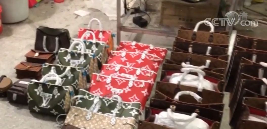 迪拜奢侈品包是正品吗,在迪拜买的包是真的吗