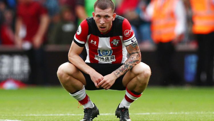 丁丁英超首次头球破门,丁丁和范戴克谁厉害