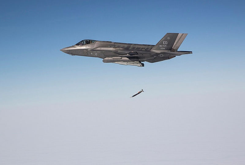 澳大利亚装备F-35A后发现上当:在南半球,几乎无法跨海攻击作战