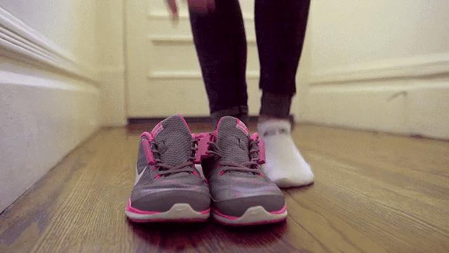 月销95000+的香蕉船拖鞋，居然30块都不要？上脚1s弹走1天疲劳