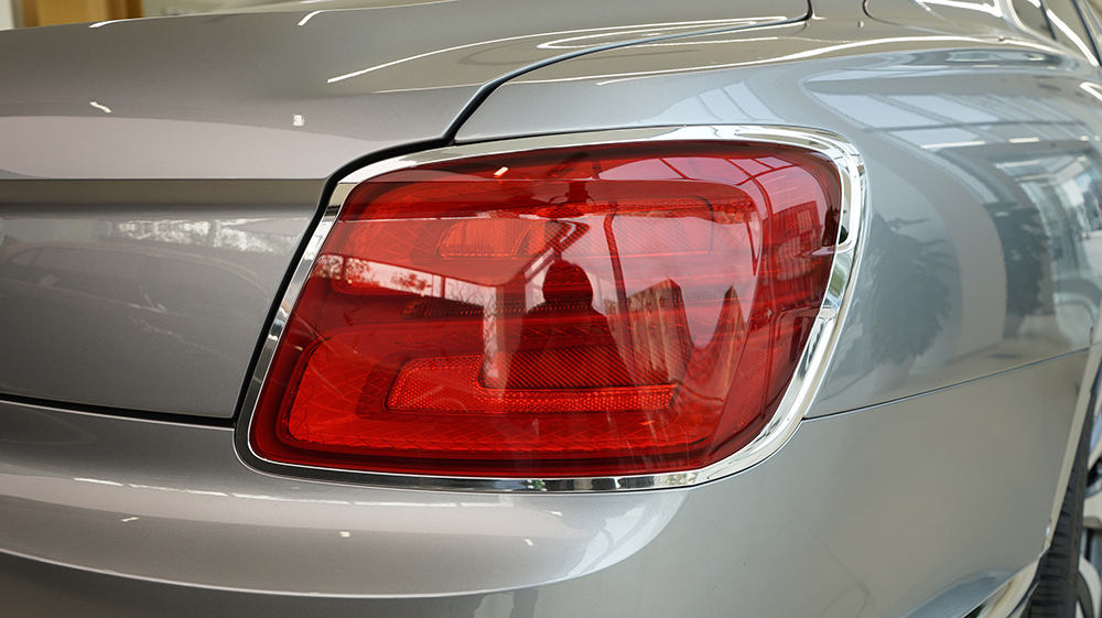 宾利飞驰2024款是立标还是平标,运动宾利飞驰