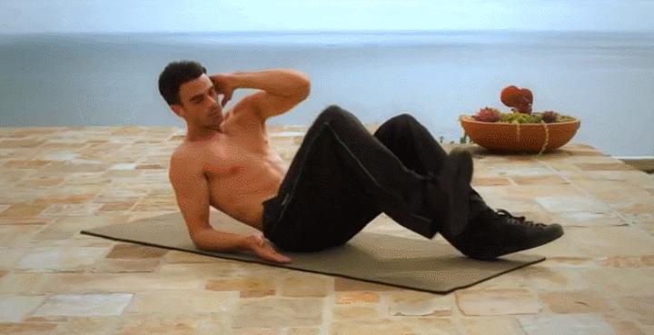 锻炼侧腹肌最有效的动作,是先练腹肌还是先练侧腹