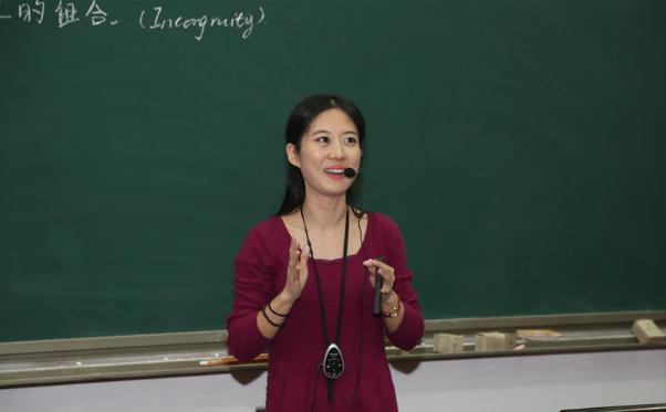 清华700门课程英语授课改了吗,清华全英文授课真的假的啊