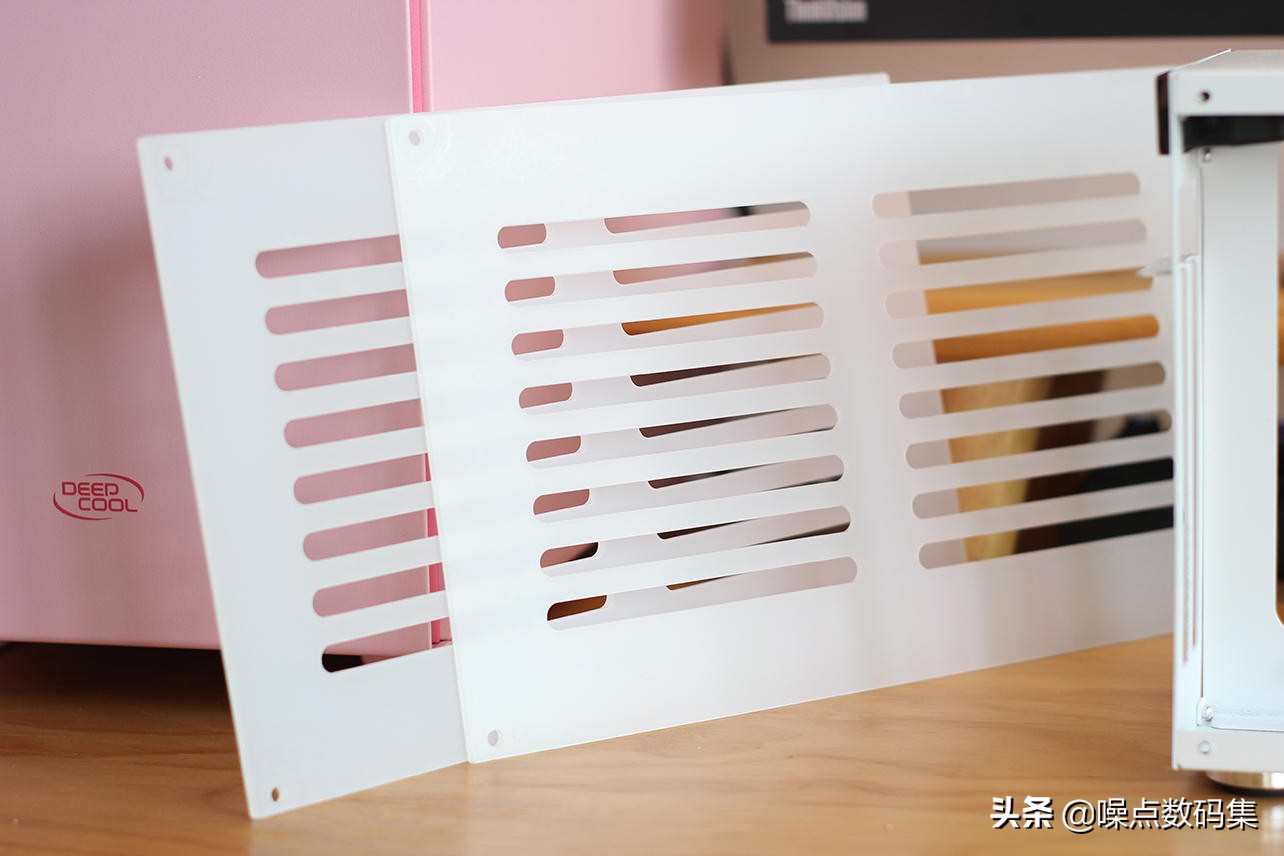 超频三蜂鸟100机箱,超频3蜂鸟i100装机