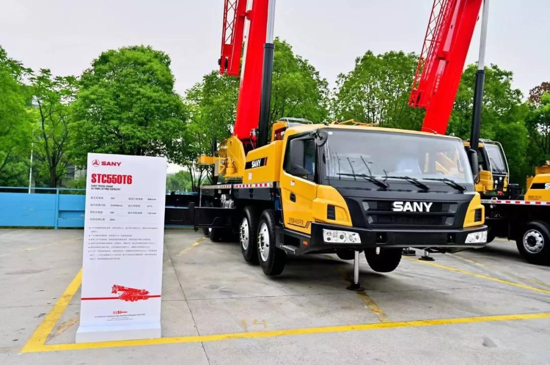 三一650吨吊车对比徐工600吨吊车,徐工60吨对比三一60吨吊车