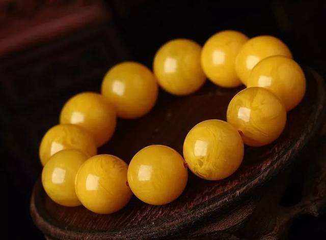 8招鉴别真假小叶紫檀,鉴别蜜蜡108的最好方法