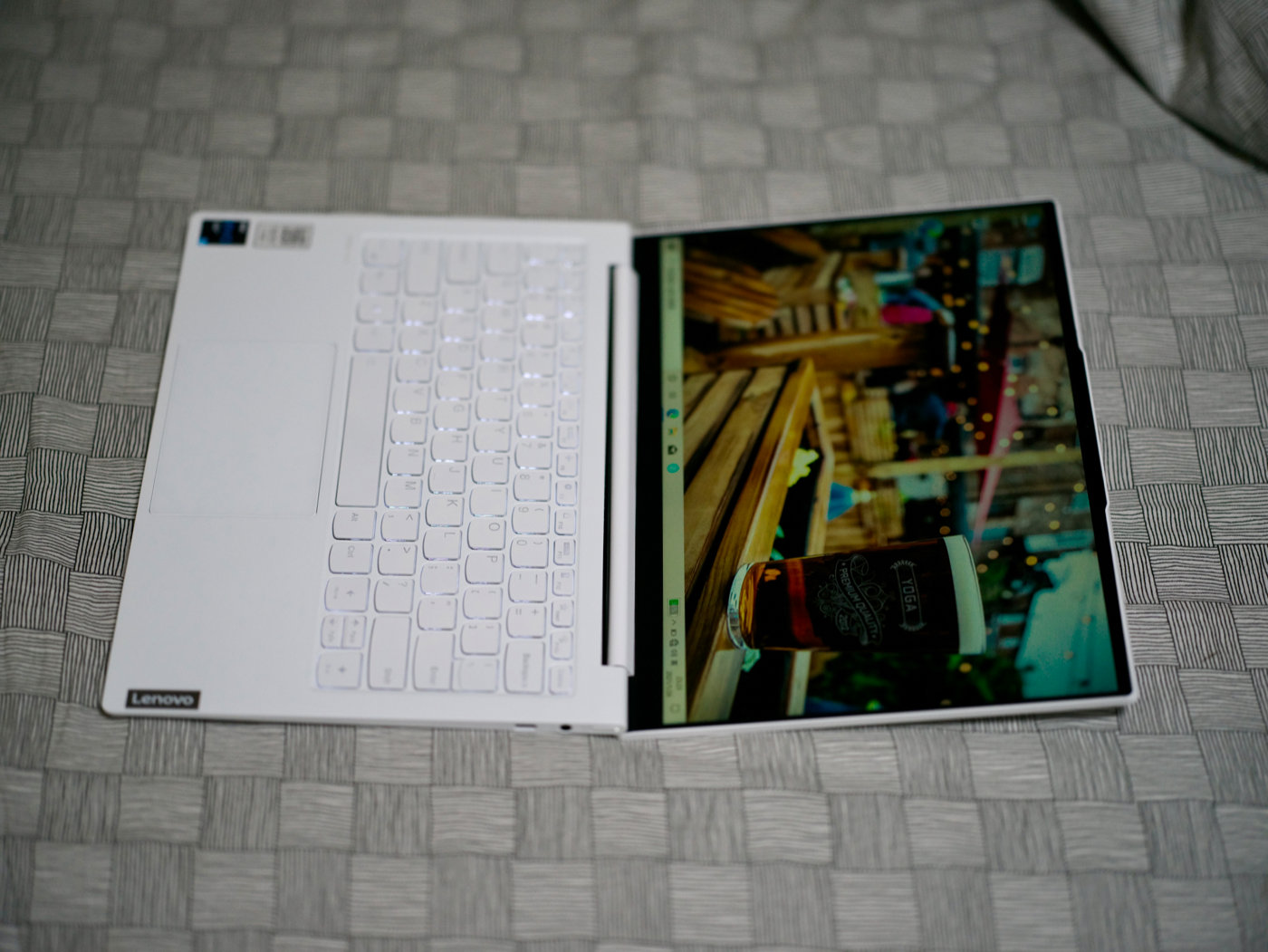 联想yogapro13s碳纤维限量版,联想yoga13s和小新pro14哪个好