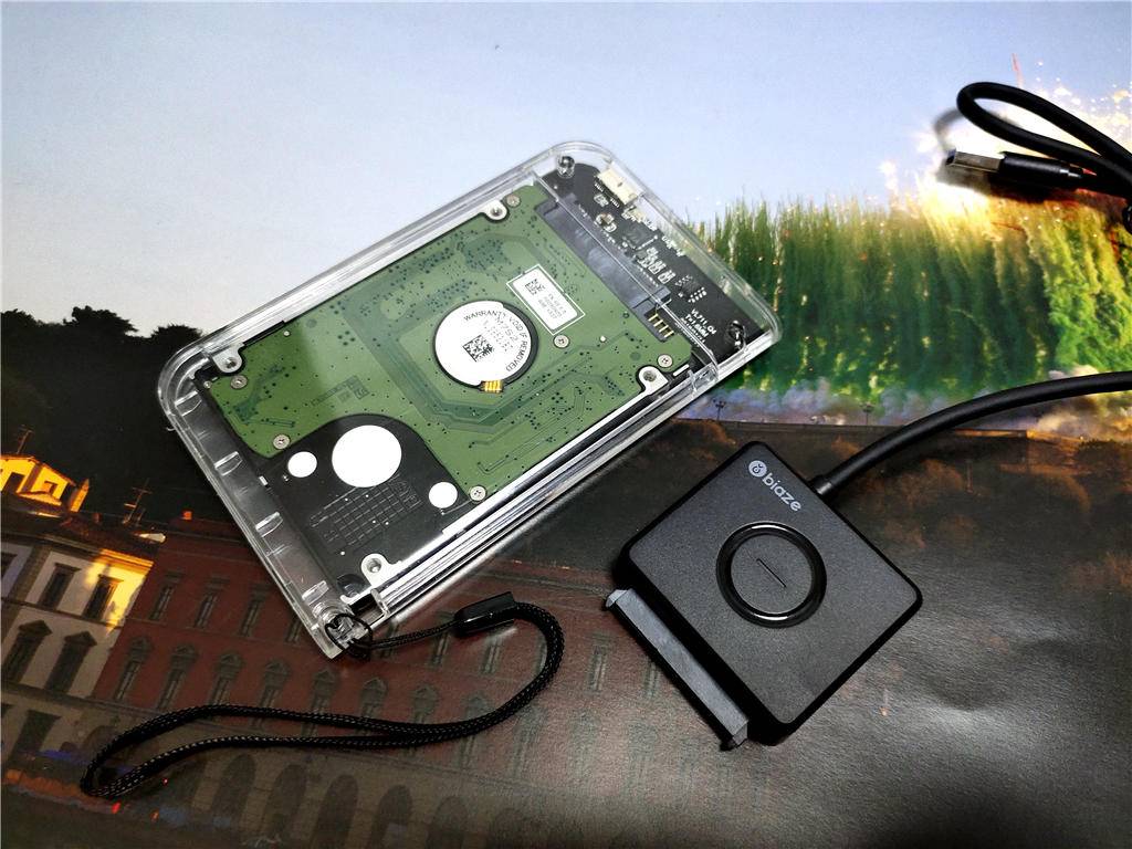 毕亚兹易驱线拆解,毕亚兹和绿联易驱线哪个值得入手