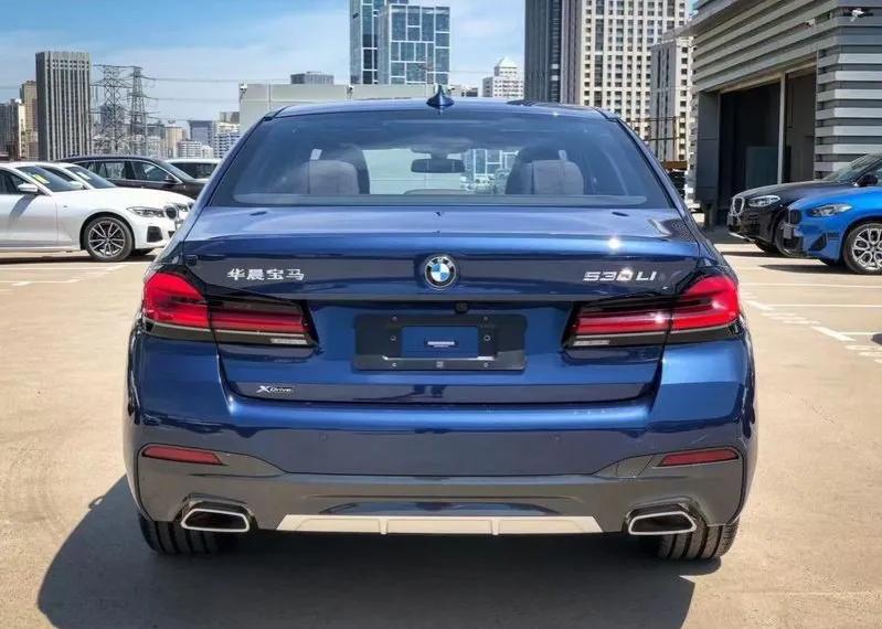 月入15000养得起宝马5系,宝马5系养车一年的费用