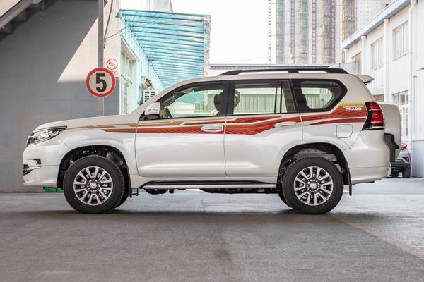 普拉多27的发动机动力参数,丰田普拉多3.5和4.0都是六缸