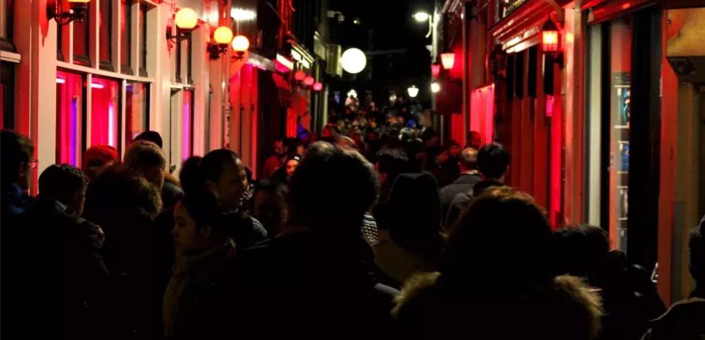 “性都”荷兰：*交性**易合法，政府还给津贴，从业者按艺术行业纳税