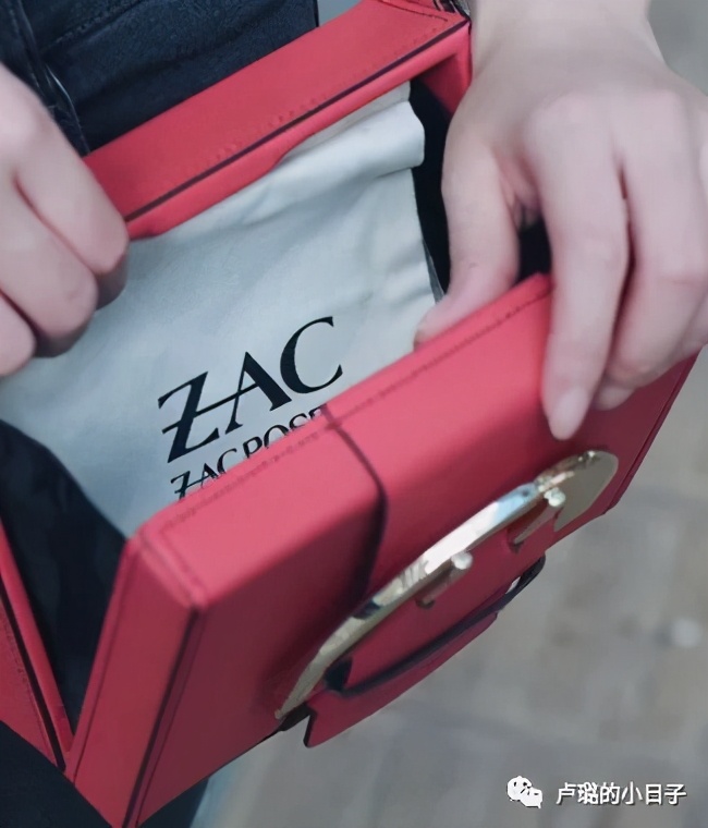 生活中你买过几个让你后悔的包,买得最后悔的包