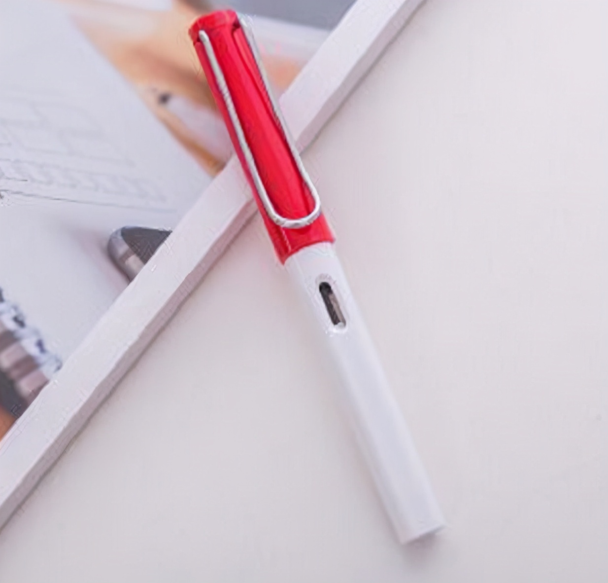 爸爸把孩子作业撕掉,爸爸把孩子的作业撕碎