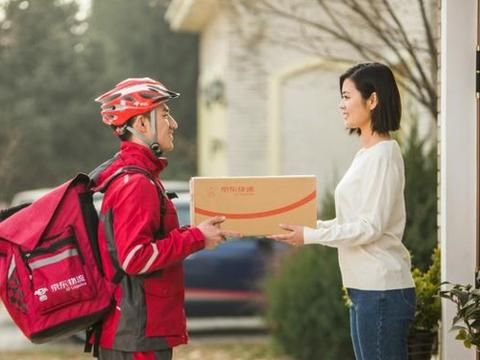 工号0001，“京东快递一哥”金宜财，刘强东给了他什么福利？