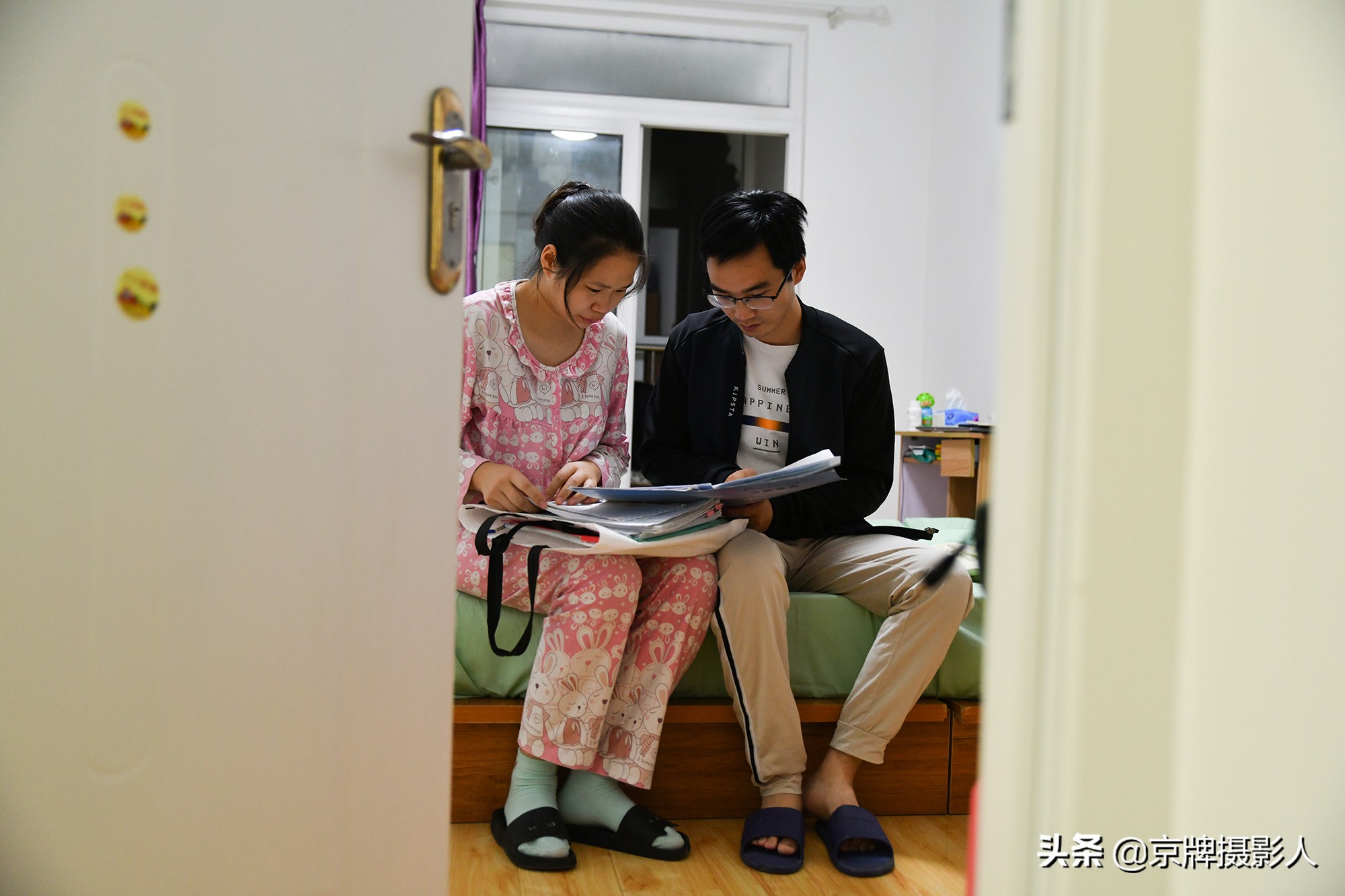 女子瞒丈夫怀孕21周遭引产，丈夫：“一个垂危，再一个咋养？”