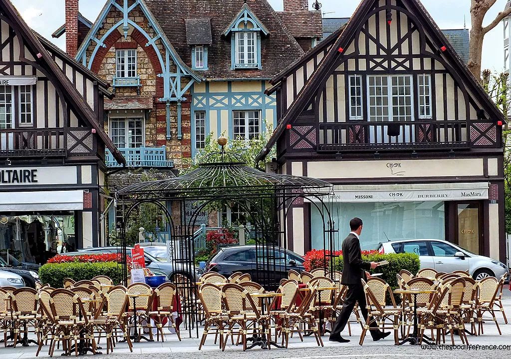 最美的欧洲童话小镇,法国不可错过的8个绝美小镇