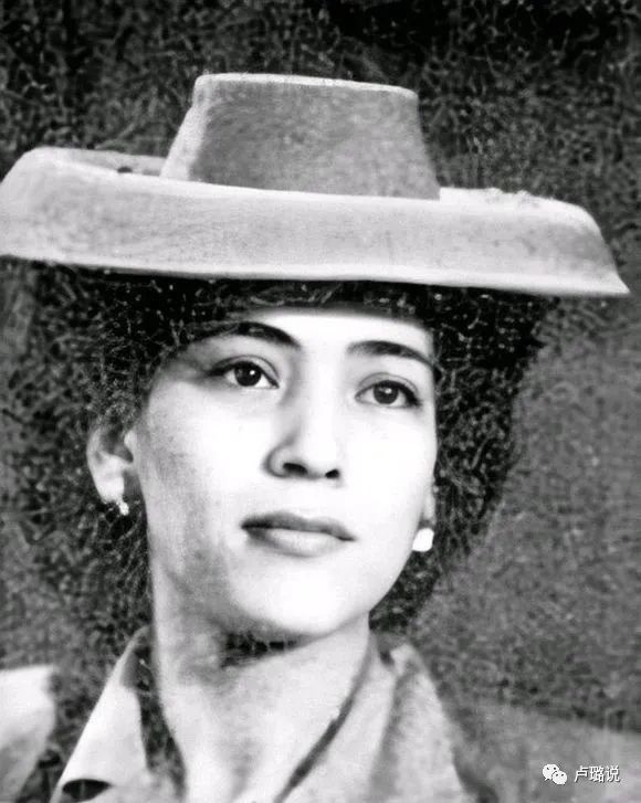 赌王的四个老婆现在状态,赌王四个太太的孩子们关系好吗