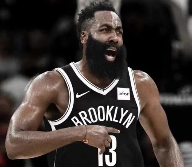 篮网惨败爵士后纳什点评,篮网输球哈登回更衣室