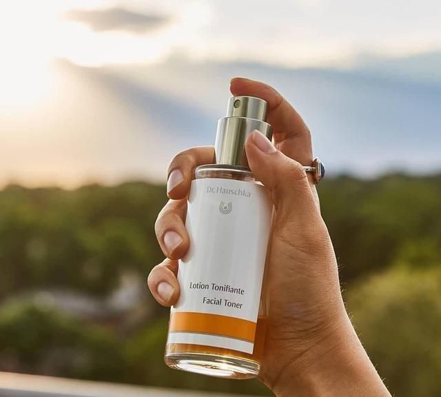 推荐3款国货护肤,三个便宜好用护肤品牌推荐