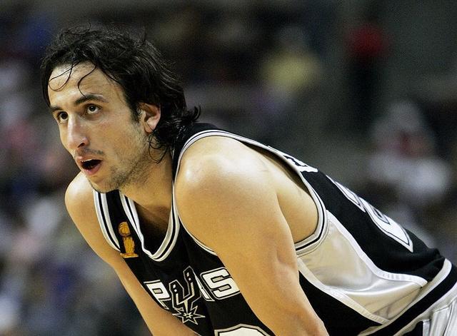 nba历史唯一的二轮秀四夺总冠军,nba二轮秀逆转成球队老大的球员