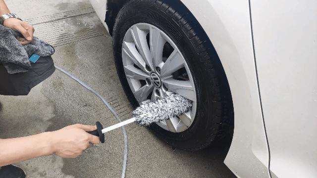 洗车水枪家用体验,绿田锂电高压水枪洗车神器评测