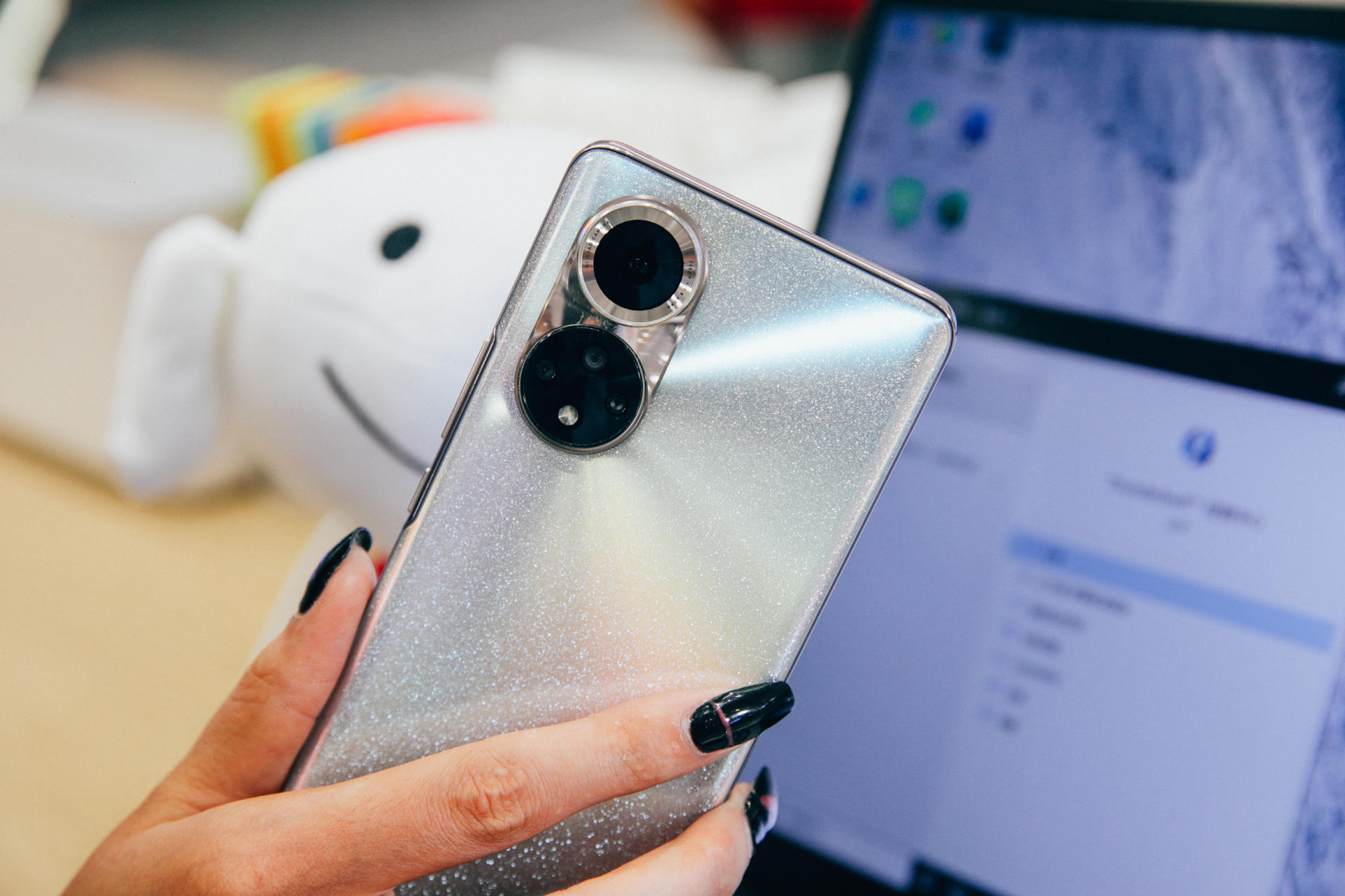 华为手机扩容用哪个品牌的nm卡,华为p20支持nm内存扩容吗