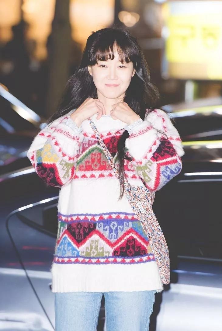 孔孝真同款衬衫豹纹绿色,孔孝真穿搭都是什么品牌