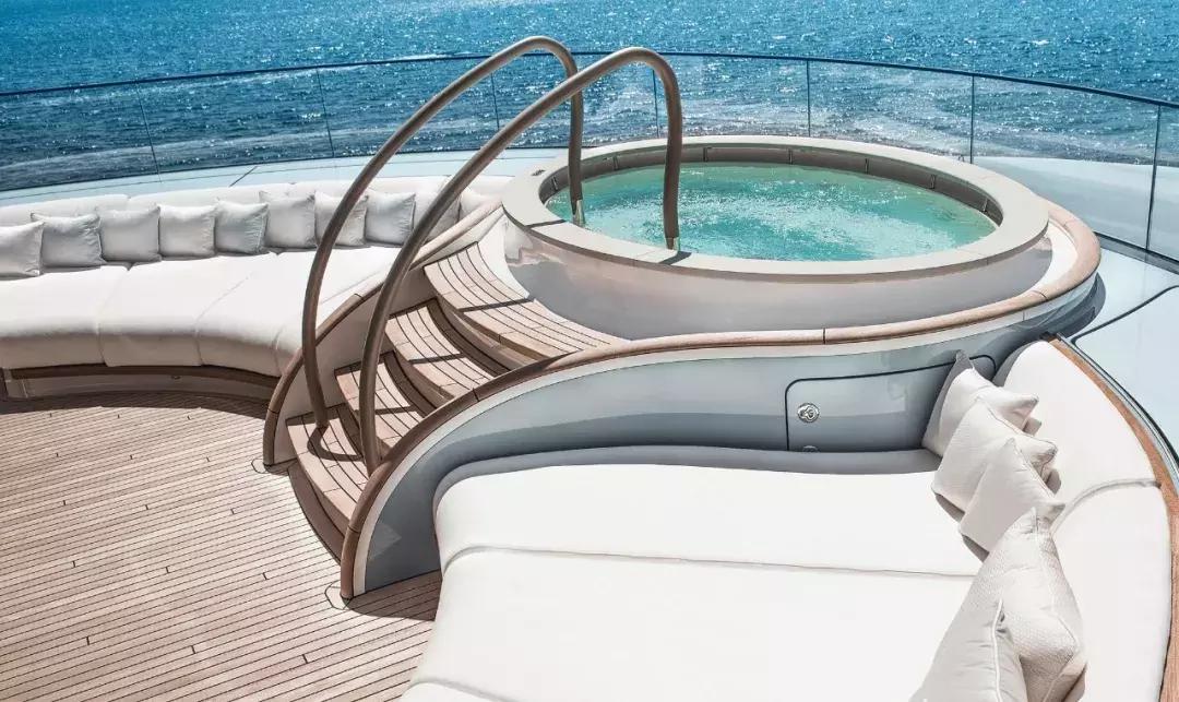 最豪华游艇别墅,一艘超级游艇多少钱