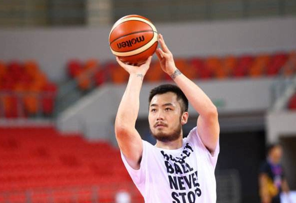 睢冉三分,睢冉2009年退役