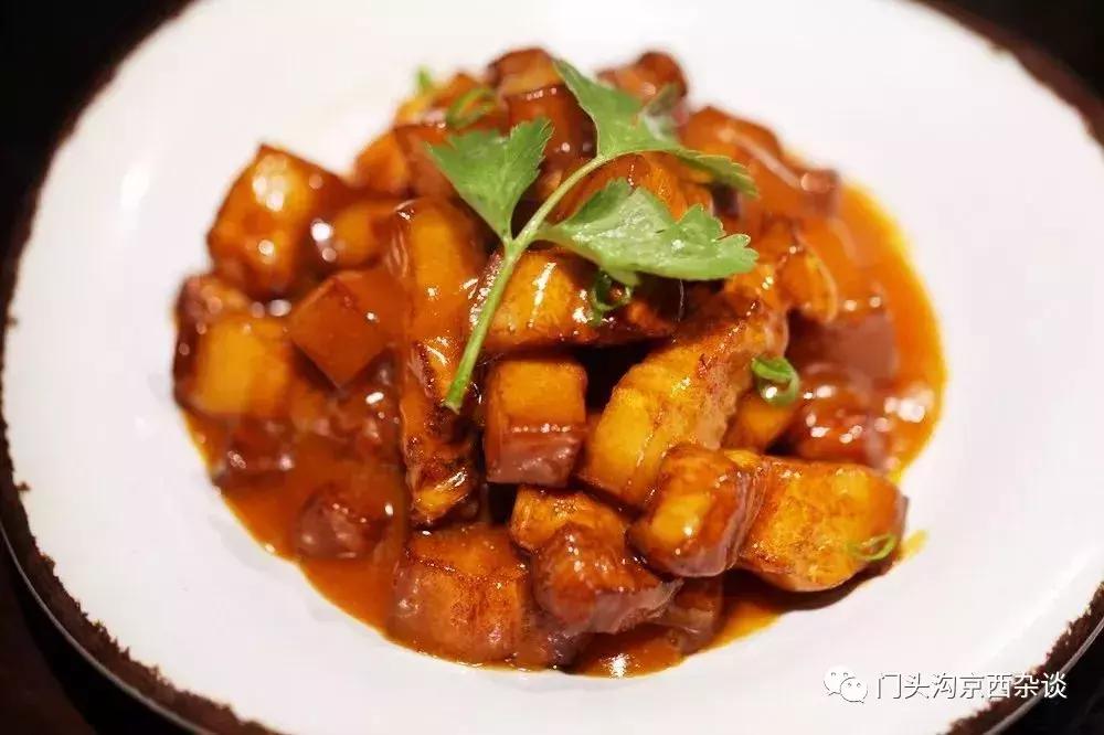 我不说没人知道！门头沟这家火锅店过饭点儿来全场5折！鸭血1元！