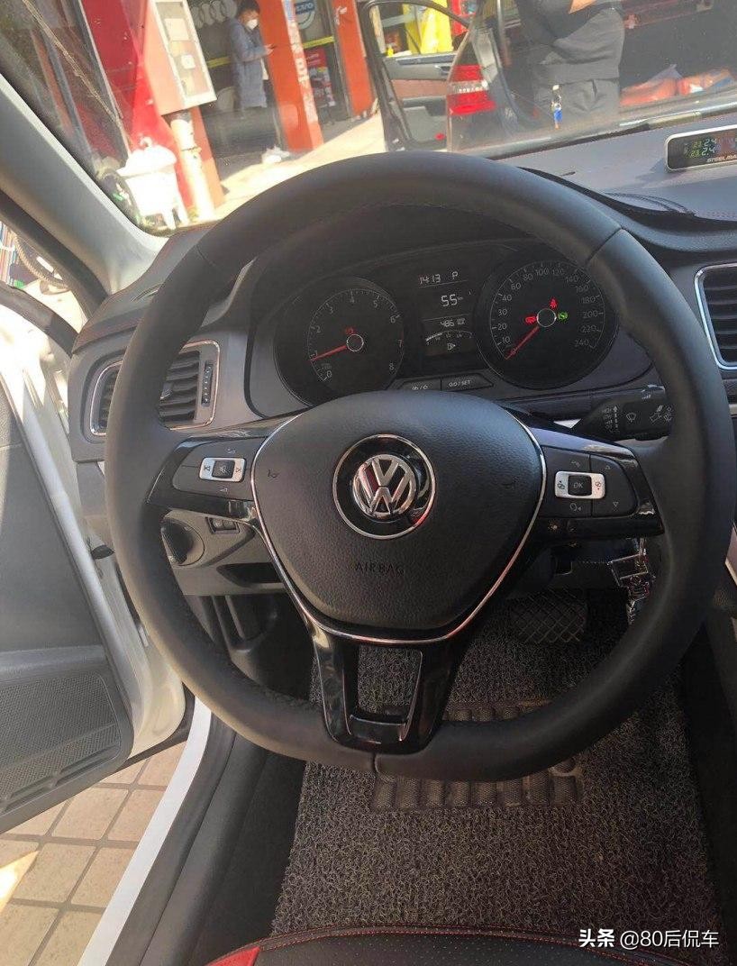 低配大众朗逸改装仪表台,朗逸启航改多功能方向盘多少钱