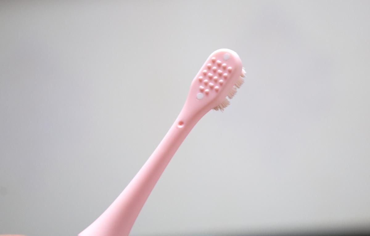 蔻宝儿童电动牙刷,蔻宝宝儿童电动牙刷怎么充电