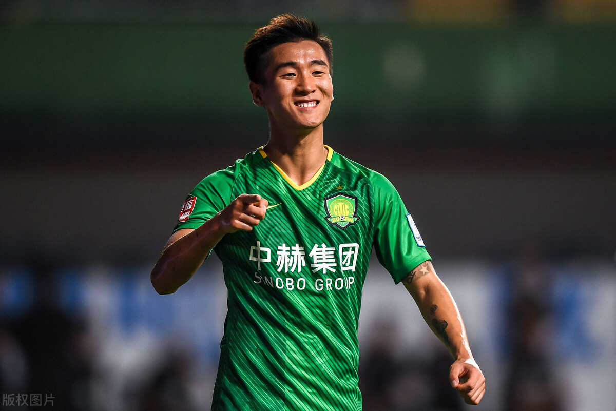 桀骜青少年足球,28岁的c罗为国家队打入几球