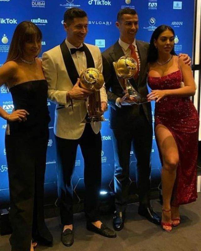 c罗和女友乔治娜惊艳写真图片,c罗未婚妻乔治娜撞脸