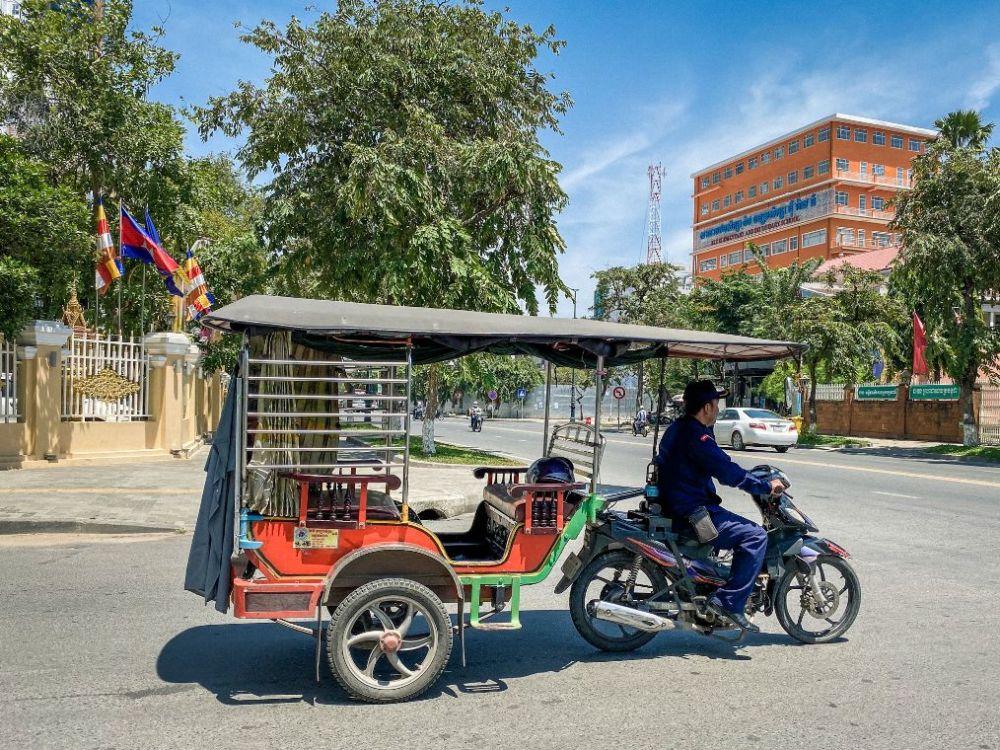 鏌煍瀵ㄥぇ琛椾笂鐨勬懇鎵樿溅,鏌煍瀵ㄦ懇鎵樿溅