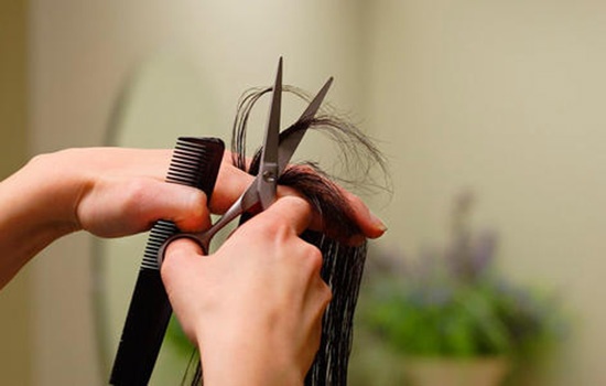 头发剪毁了又短又丑怎么自救,头发剪毁了该怎么补救长发层次